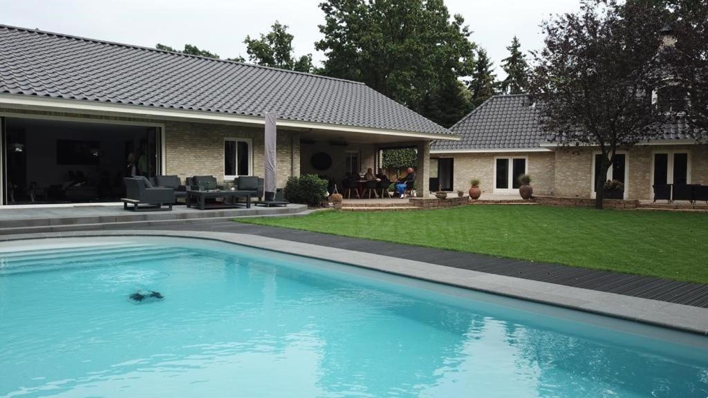 B&B De Streek เอทเทน ลัวร์ ภายนอก รูปภาพ